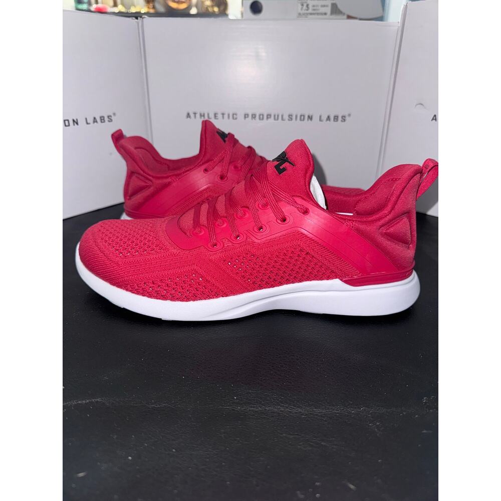 Athletic Propulsion Labs APL Men’s Techloom Tracer Size 7.5/ Women’s 9 NIB